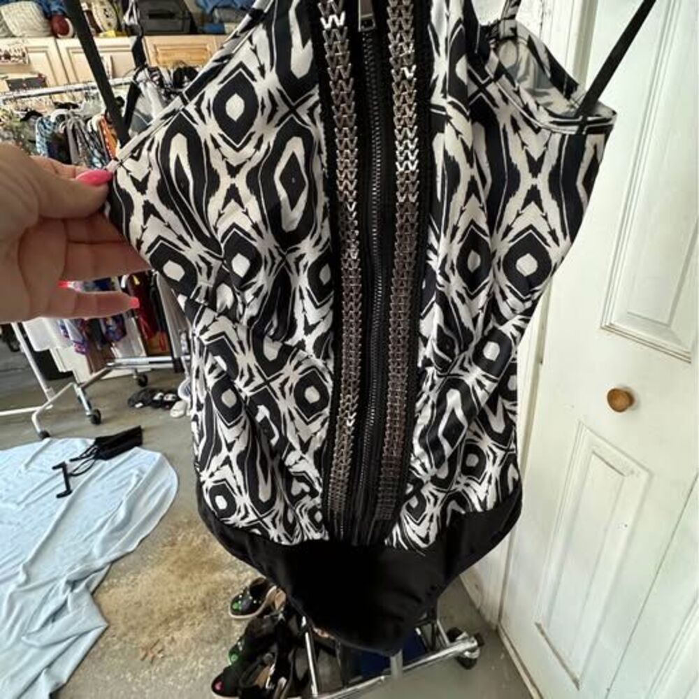 Gourgeous Bebe Bodysuit Silk & Metal Accents Size S